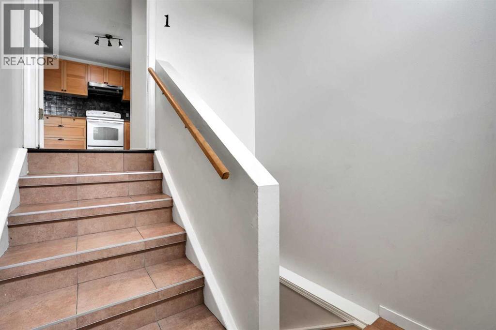 152 Fonda Drive Se, Calgary, Alberta  T2A 6E6 - Photo 4 - A2336918