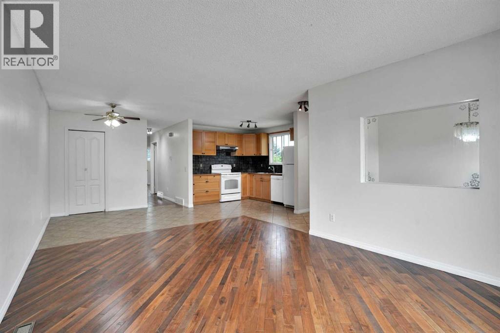 152 Fonda Drive Se, Calgary, Alberta  T2A 6E6 - Photo 8 - A2336918