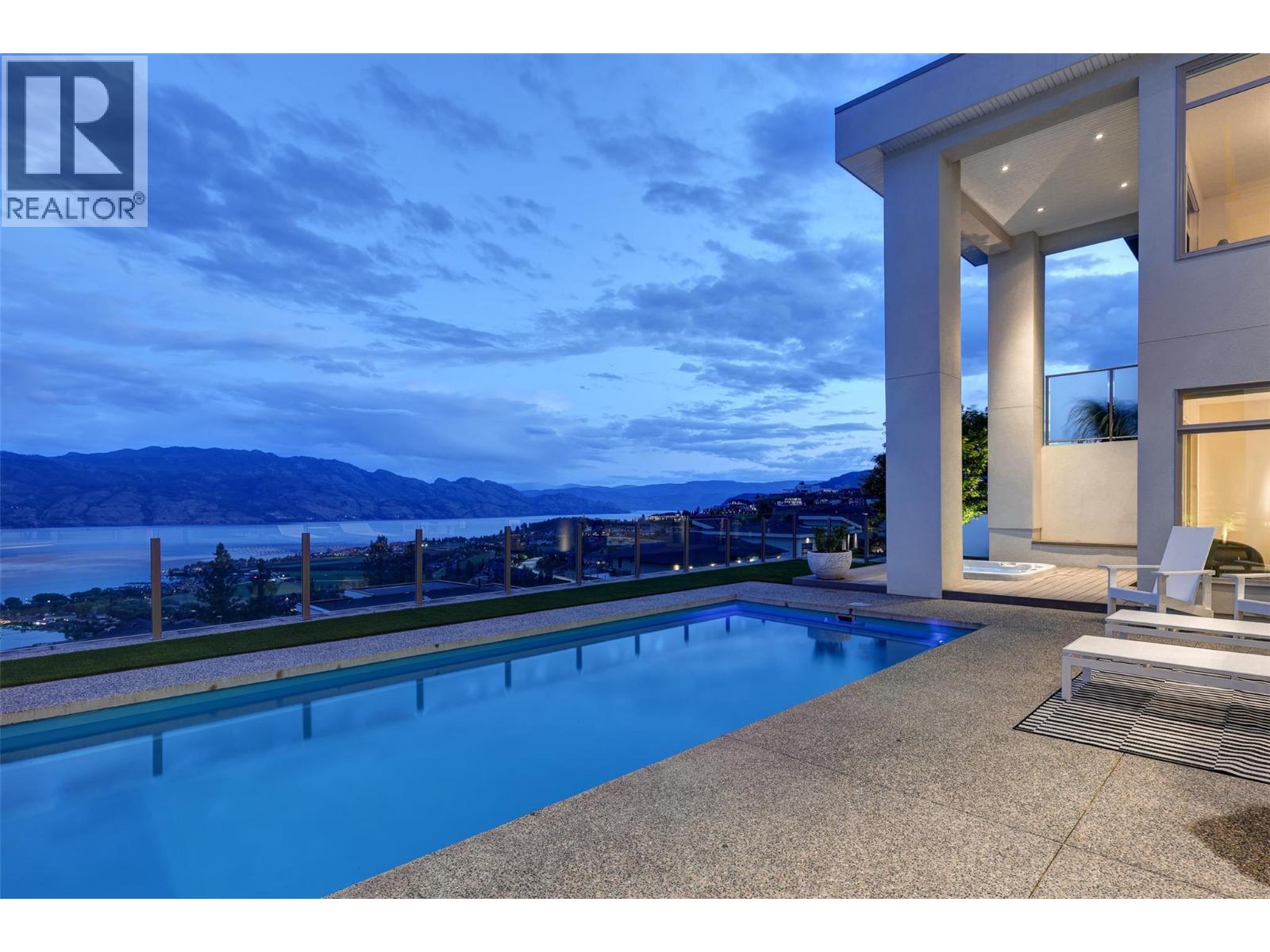 1384 Pinot Noir Drive, West Kelowna, British Columbia  V4T 3J1 - Photo 3 - 10393891