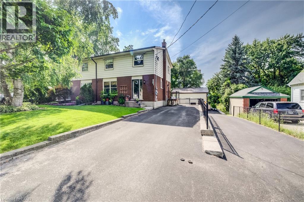124 Queensway Drive, St. Jacobs, Ontario  N0B 2N0 - Photo 35 - 40855436
