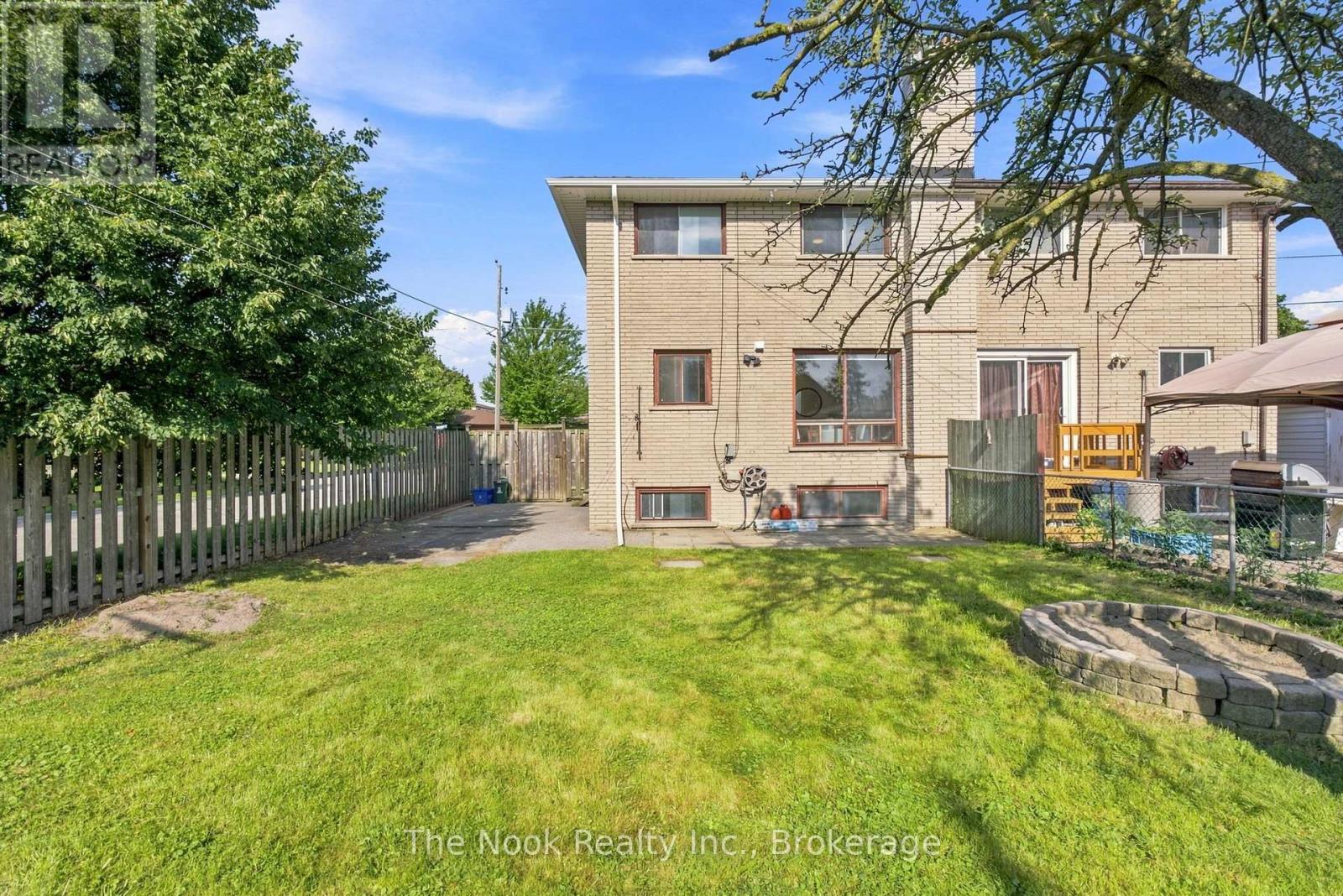 98 Durham Street, Oshawa, Ontario  L1J 5P8 - Photo 2 - E13677016
