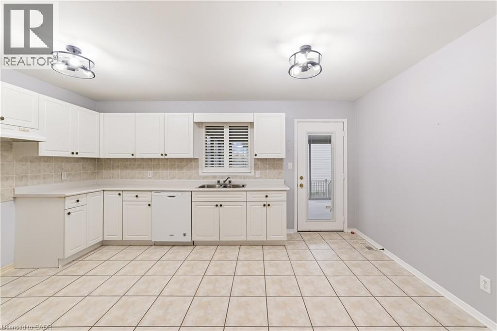 296 Autumn Crescent, Welland, Ontario  L3C 7K1 - Photo 12 - 40855965