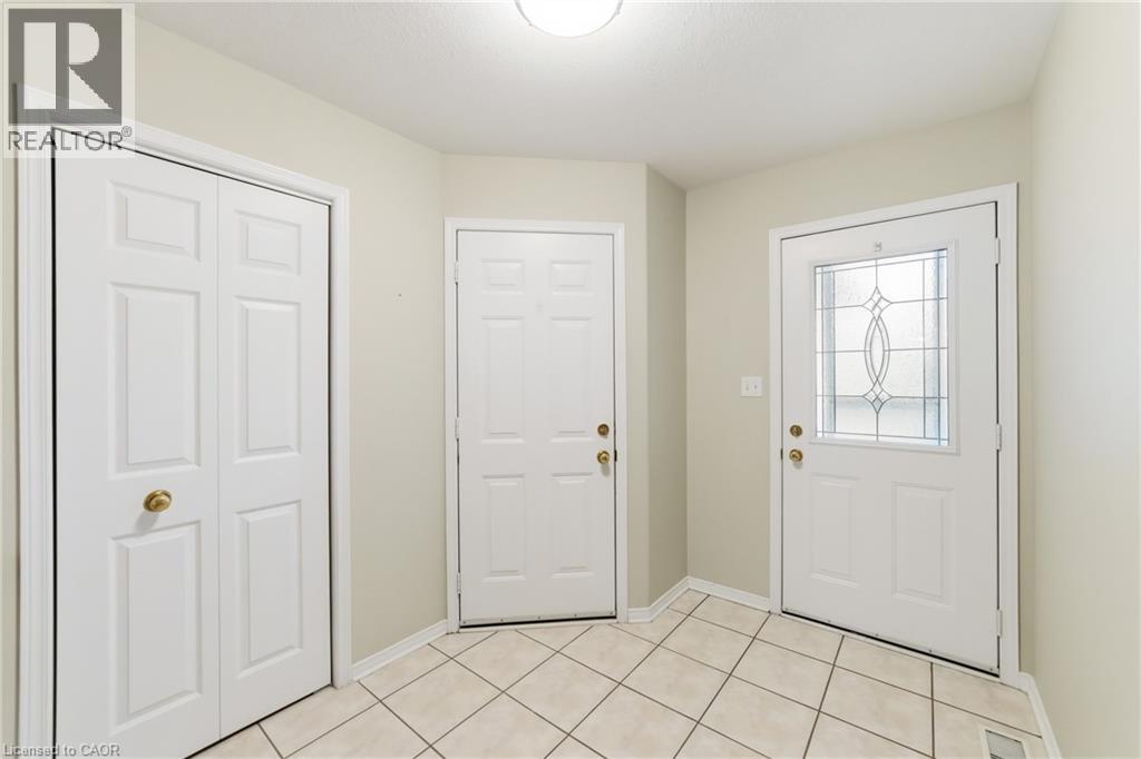 296 Autumn Crescent, Welland, Ontario  L3C 7K1 - Photo 5 - 40855965