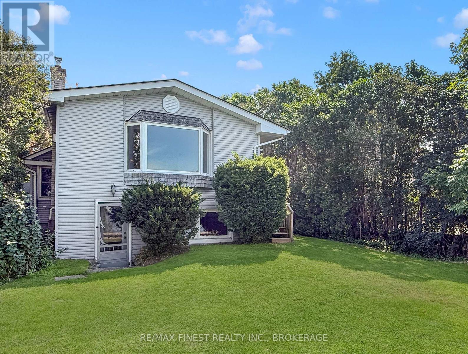 9 Point Crescent, Kingston, Ontario  K7M 3P2 - Photo 7 - X13677136