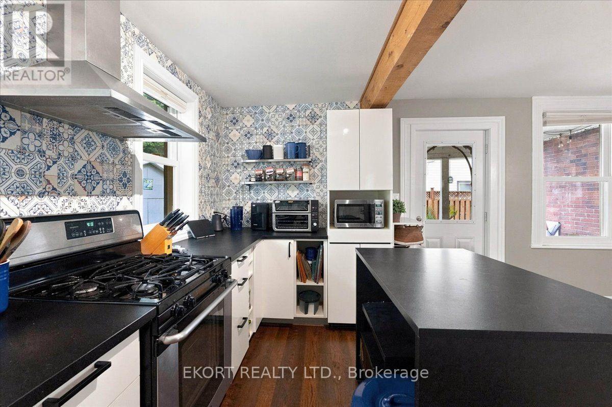 50 Elizabeth Street, Prince Edward County, Ontario  K0K 2T0 - Photo 14 - X13676962