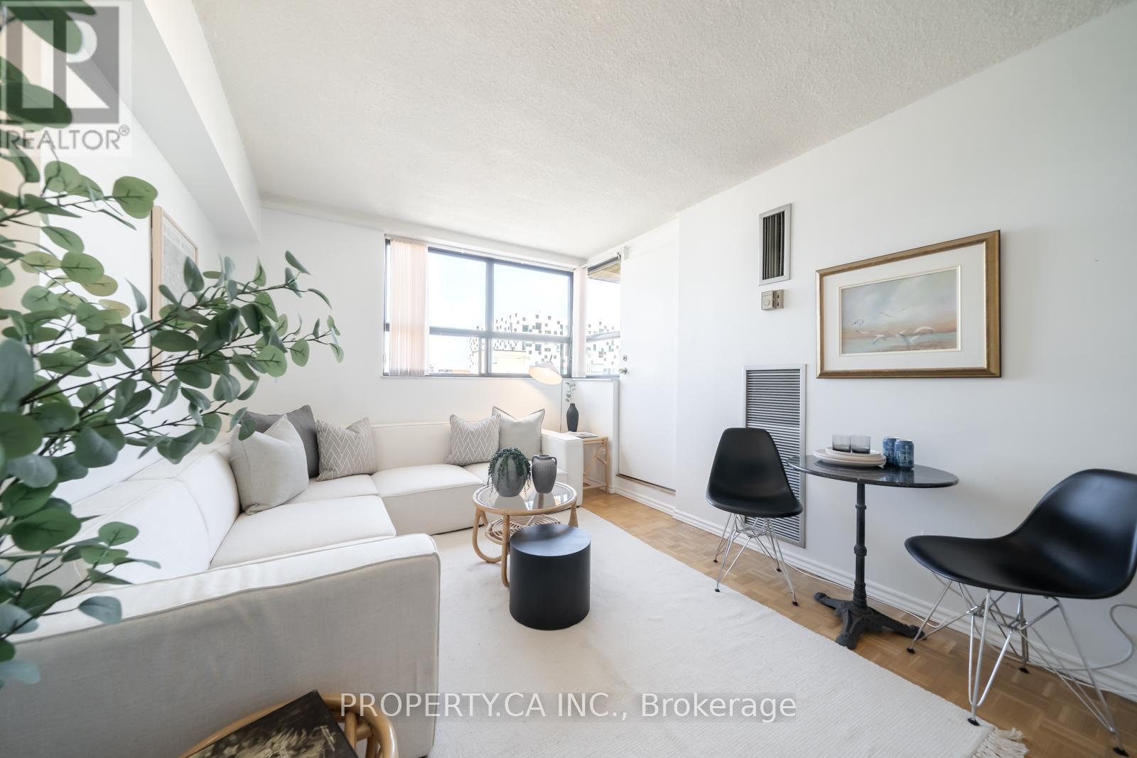 914 - 80 St Patrick Street, Toronto, Ontario  M5T 2X6 - Photo 1 - C13676888