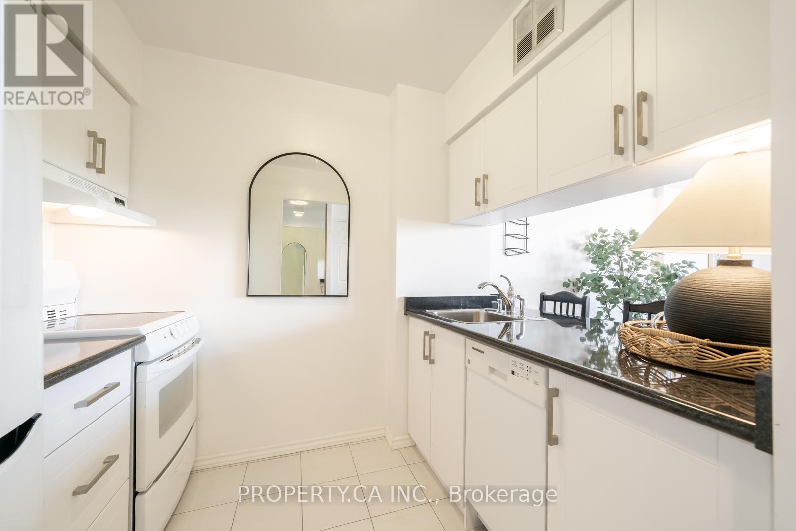 914 - 80 St Patrick Street, Toronto, Ontario  M5T 2X6 - Photo 15 - C13676888