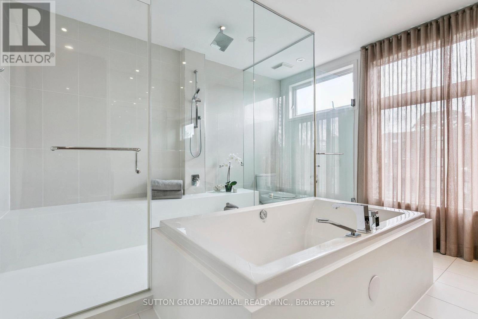 492 Shaw Street, Toronto, Ontario  M6G 3L3 - Photo 18 - C13677002