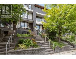 492 SHAW STREET, Toronto, Ontario