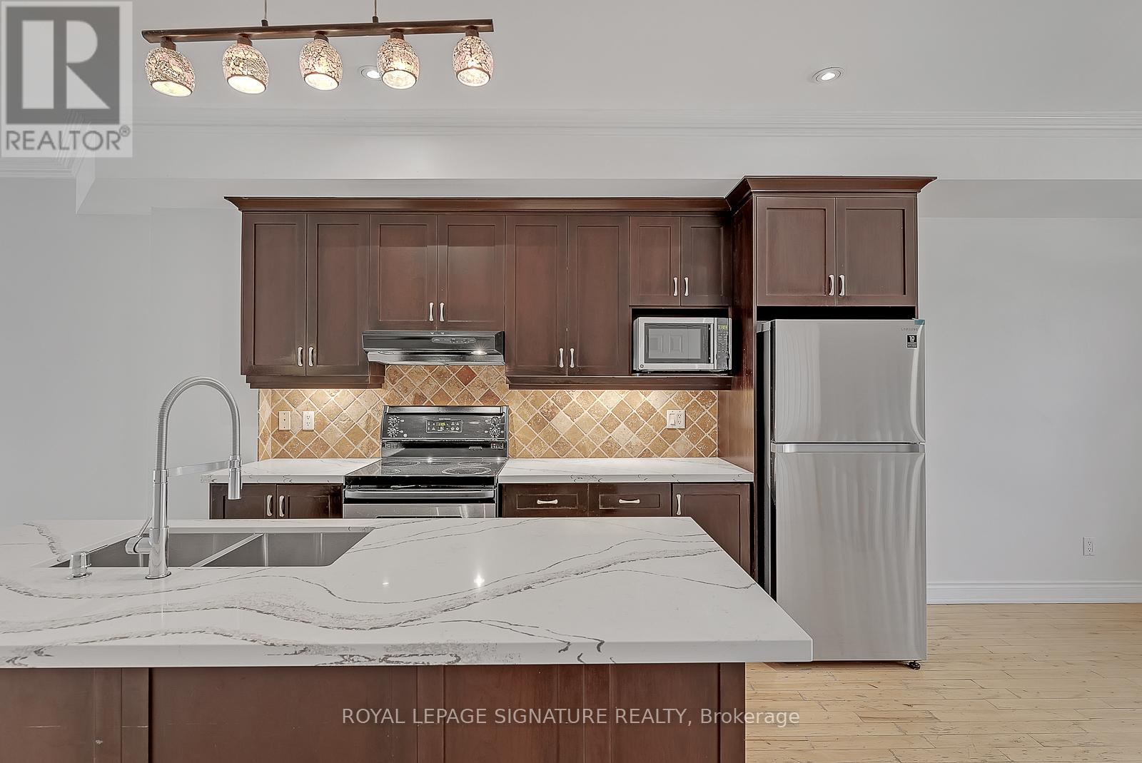 1019a College Street, Toronto, Ontario  M6H 1A8 - Photo 12 - C13677088