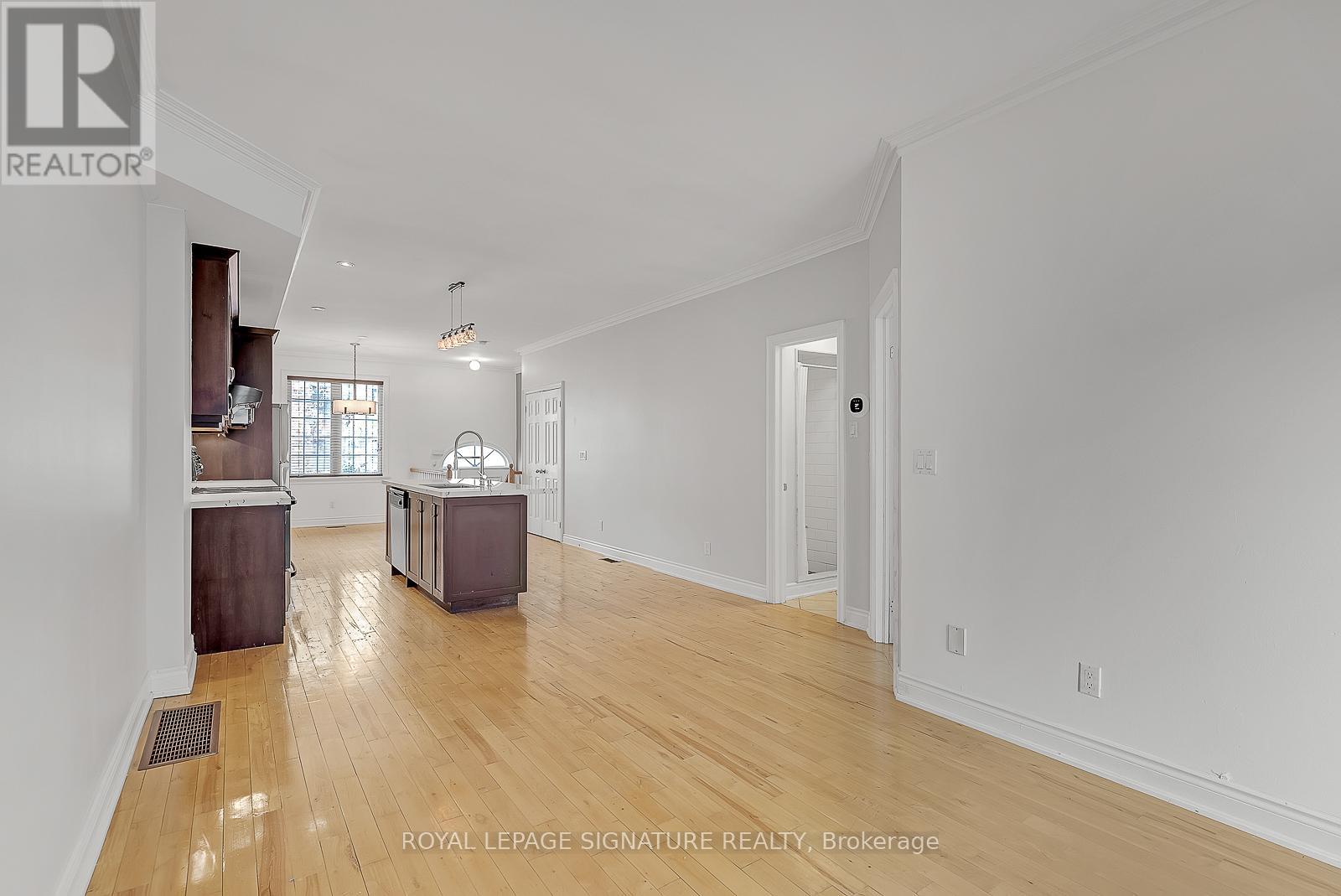 1019a College Street, Toronto, Ontario  M6H 1A8 - Photo 19 - C13677088
