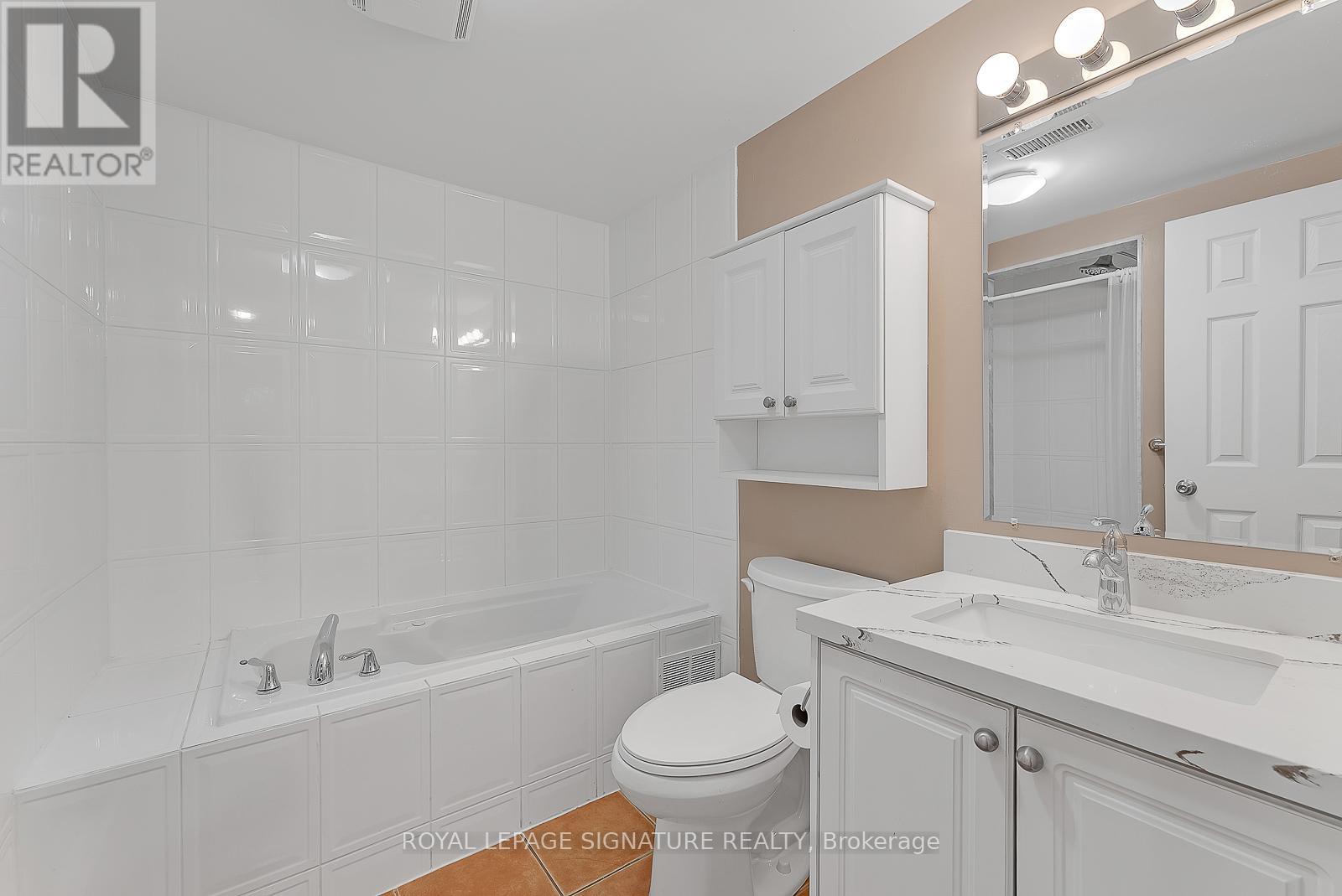 1019a College Street, Toronto, Ontario  M6H 1A8 - Photo 35 - C13677088