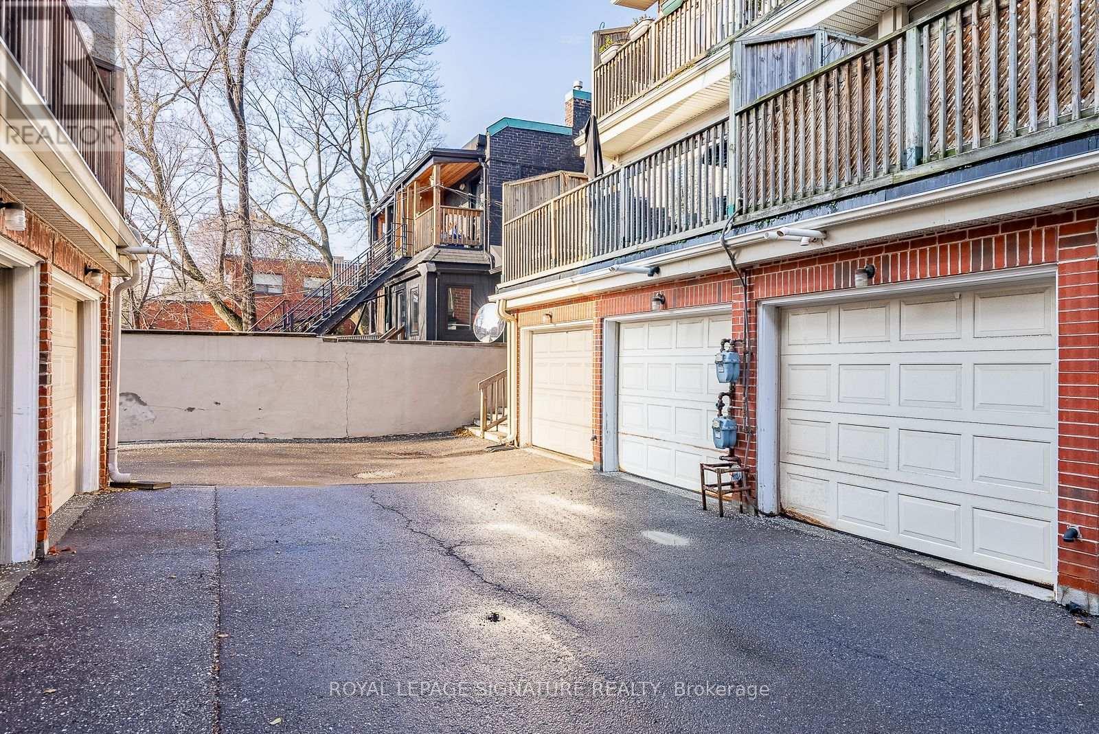 1019a College Street, Toronto, Ontario  M6H 1A8 - Photo 39 - C13677088