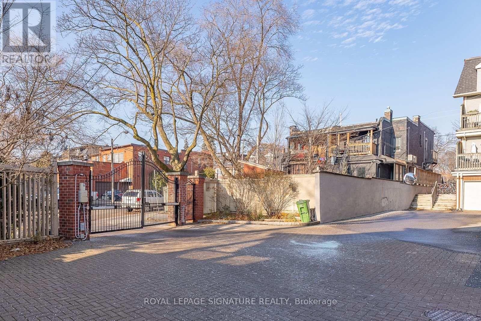1019a College Street, Toronto, Ontario  M6H 1A8 - Photo 41 - C13677088