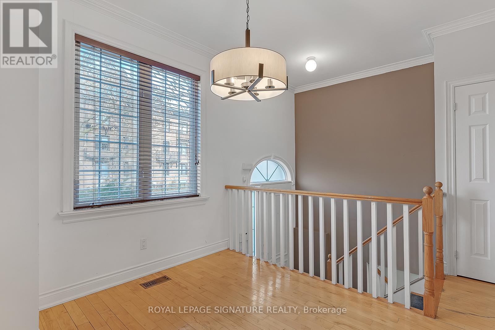 1019a College Street, Toronto, Ontario  M6H 1A8 - Photo 6 - C13677088