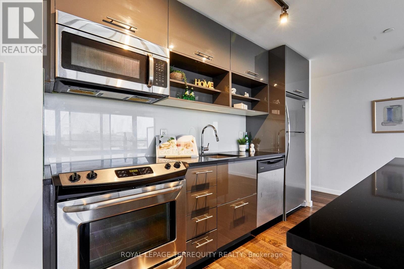 702 - 32 Trolley Crescent, Toronto, Ontario M5A 0E8 - Photo 8 - C13677100