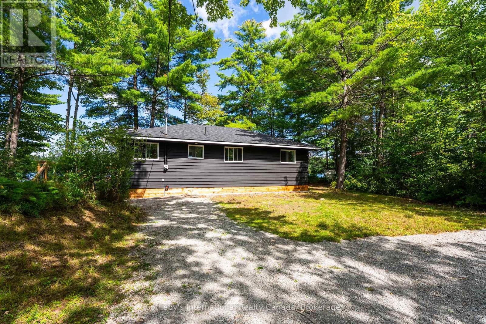 Cottage - 1055 West Bank Drive, Gravenhurst (Morrison), Ontario  P0E 1G0 - Photo 10 - X13677086