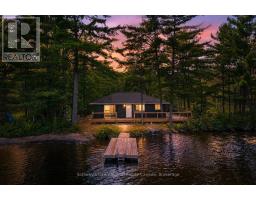 COTTAGE - 1055 WEST BANK DRIVE, Gravenhurst, Ontario
