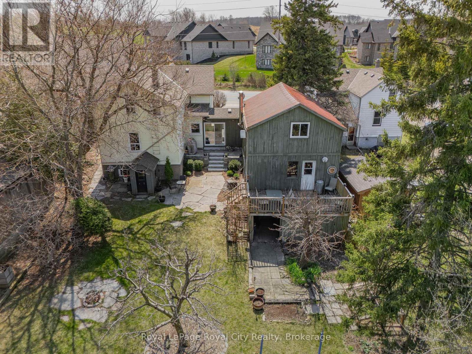 73 QUEEN STREET, puslinch (morriston), Ontario