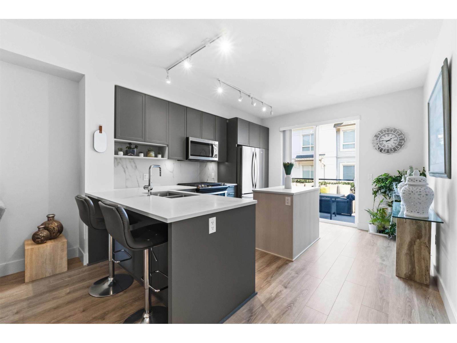 67 9718 161a Street, Surrey, British Columbia  V4N 6S7 - Photo 2 - R3155474