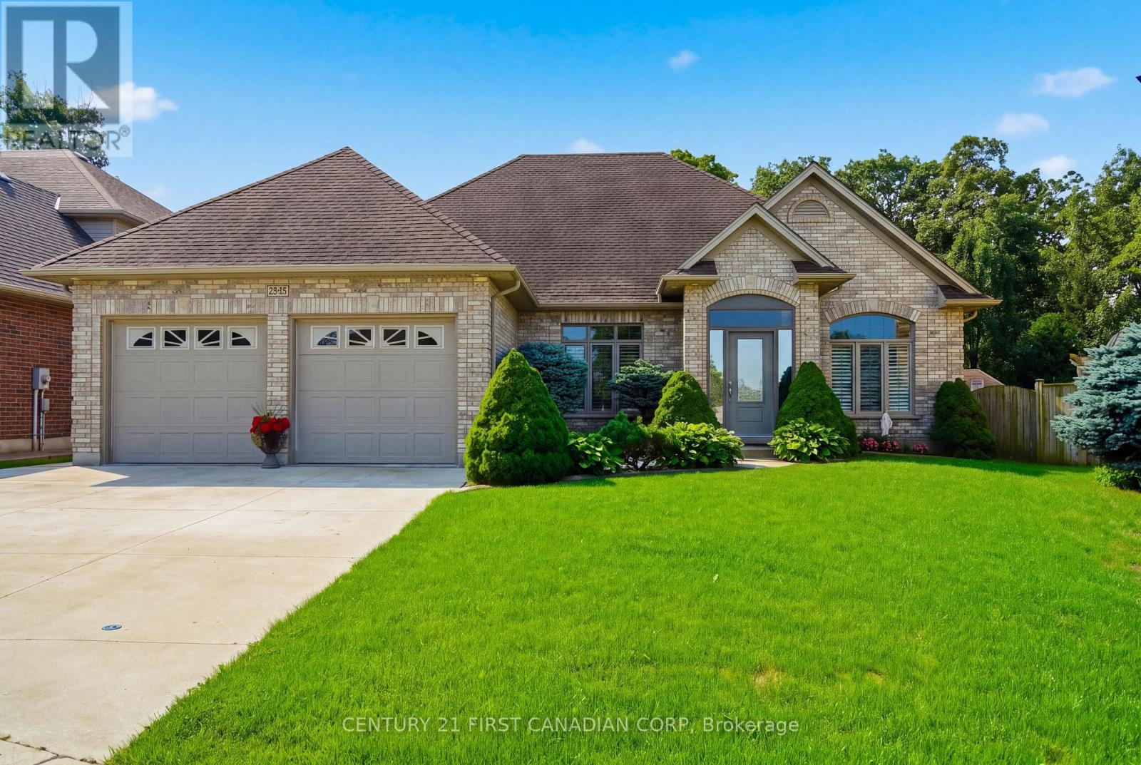 2285 Lilac Avenue, London South, Ontario  N6K 5E1 - Photo 2 - X13676930