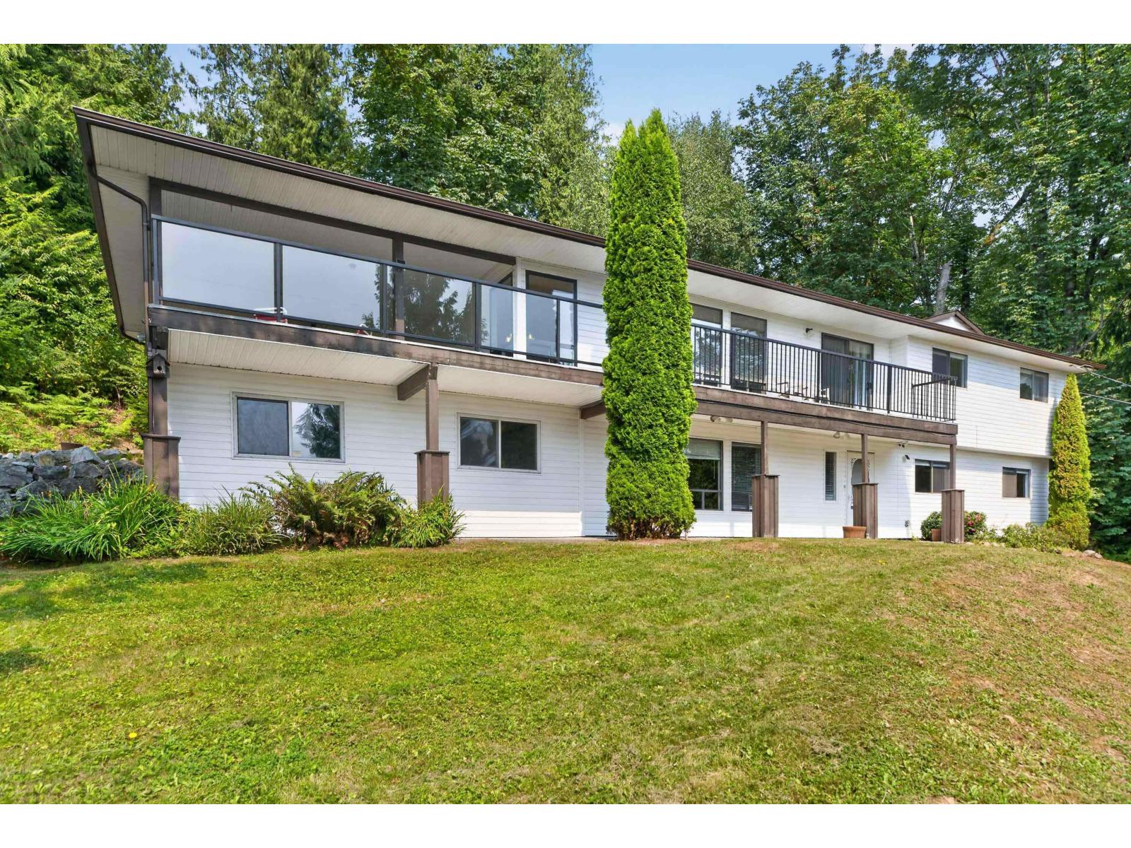 37511 Atkinson Road, Abbotsford, British Columbia  V3G 2G7 - Photo 2 - R3155616