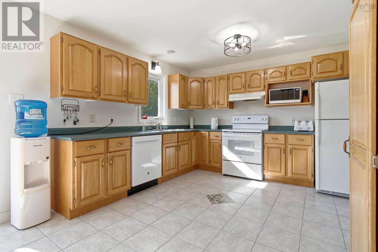 150 Lindforest Court, Middle Sackville, Nova Scotia  B4E 3J2 - Photo 10 - 202620645