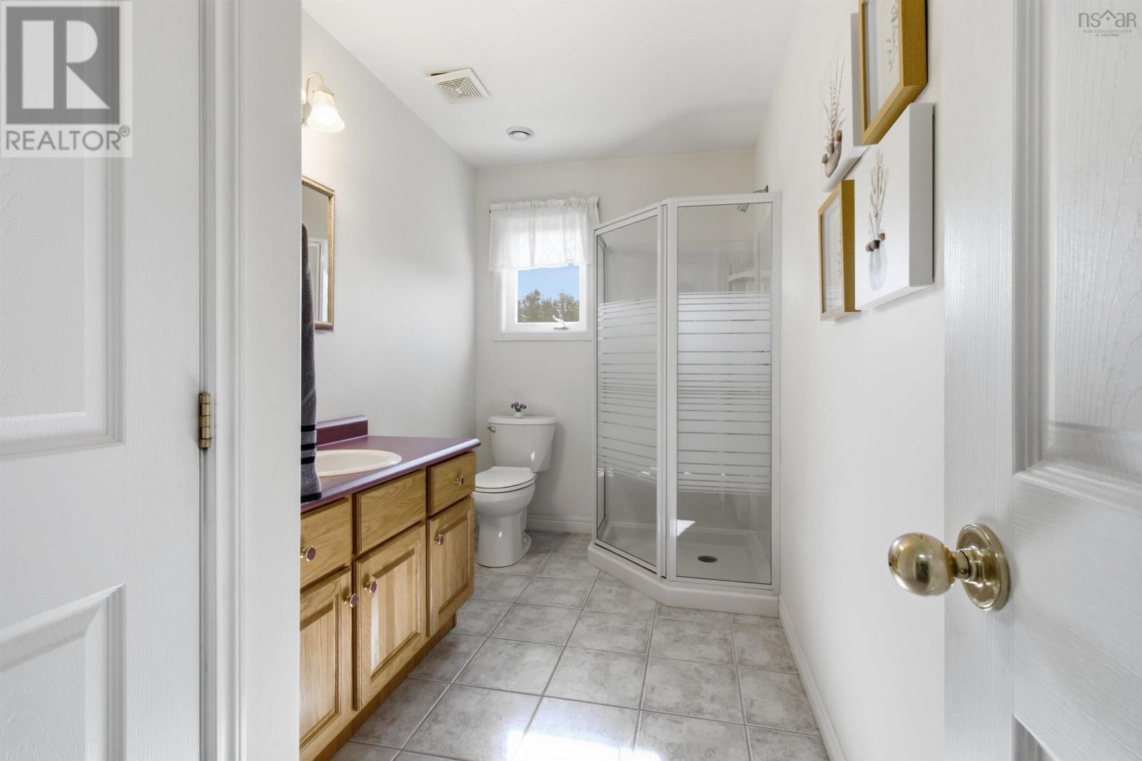 150 Lindforest Court, Middle Sackville, Nova Scotia  B4E 3J2 - Photo 16 - 202620645