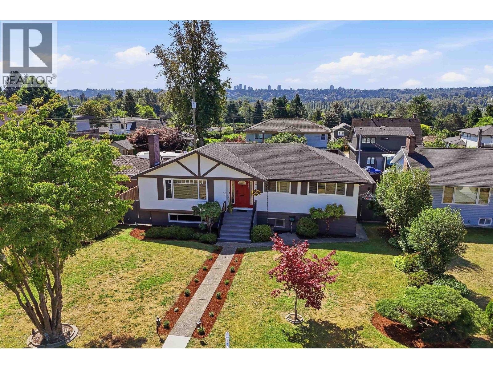 6876 HYCREST DRIVE, Burnaby, British Columbia