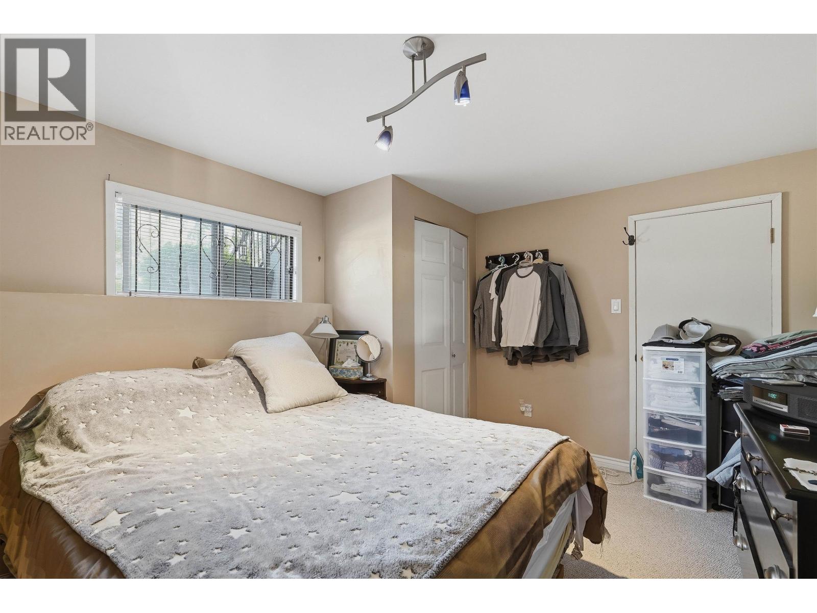 6876 Hycrest Drive, Burnaby, British Columbia V5B 2X2 - Photo 30 - R3155845
