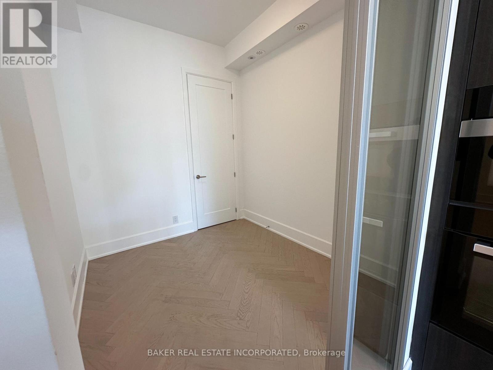 303 - 800 Broadview Avenue, Toronto, Ontario  M4K 2P7 - Photo 12 - E13677042
