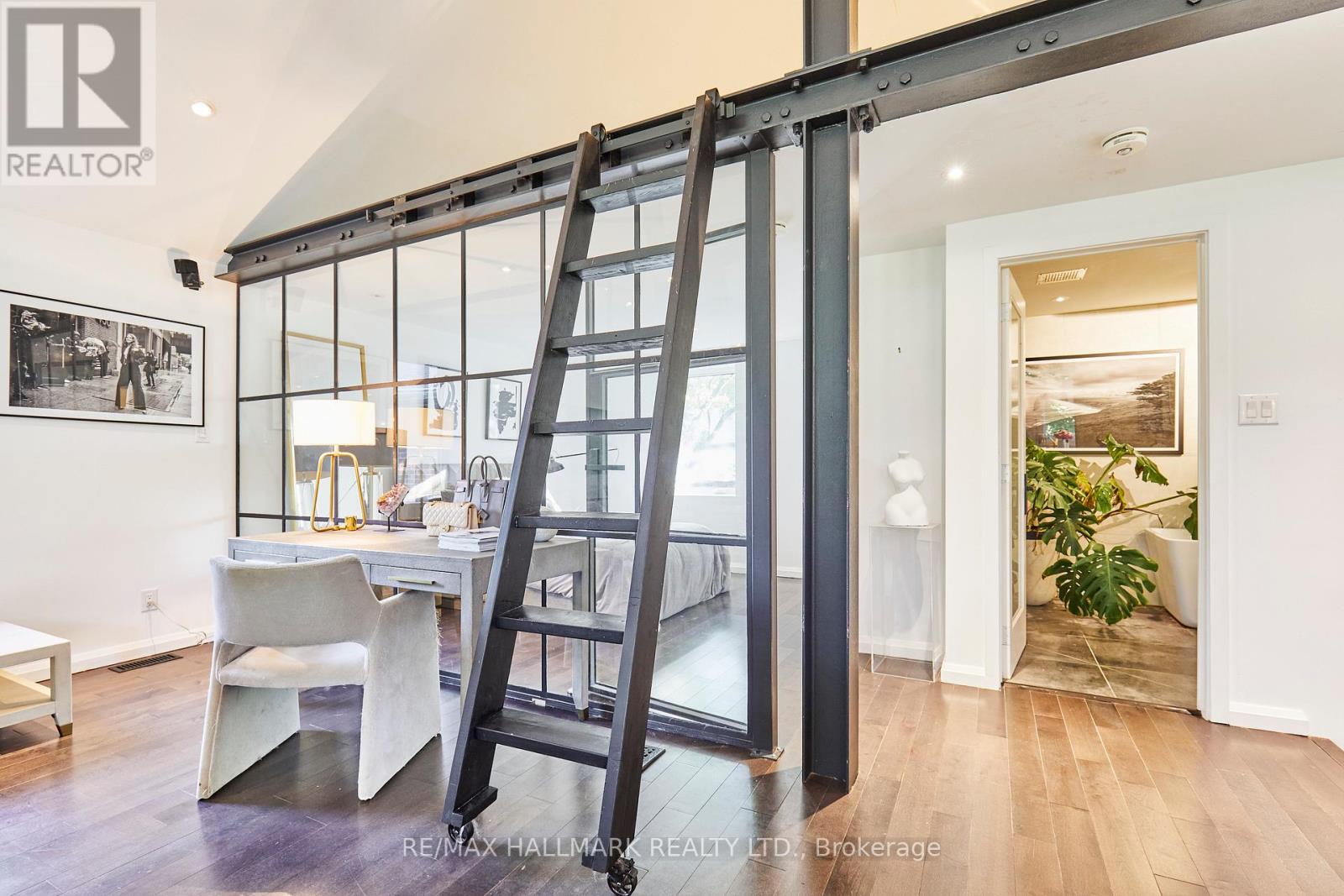 72 Sunnypoint Crescent, Toronto, Ontario  M1M 1B9 - Photo 9 - E13677144