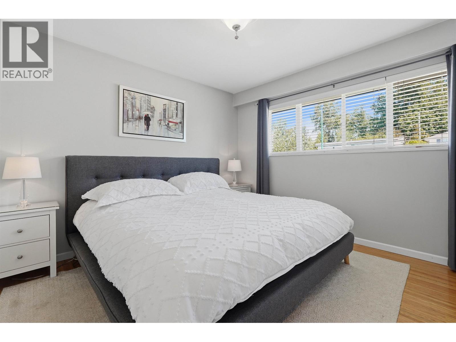 6876 Hycrest Drive, Burnaby, British Columbia V5B 2X2 - Photo 13 - R3155845