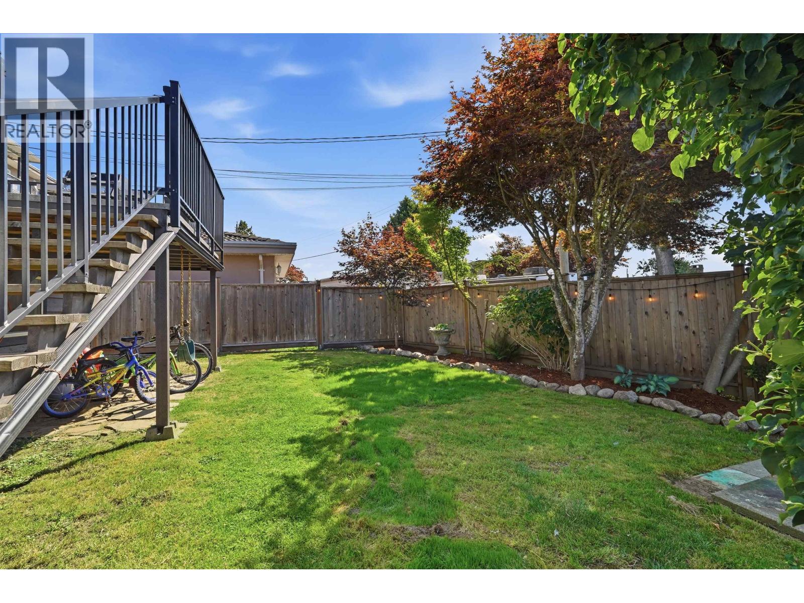 6876 Hycrest Drive, Burnaby, British Columbia V5B 2X2 - Photo 20 - R3155845