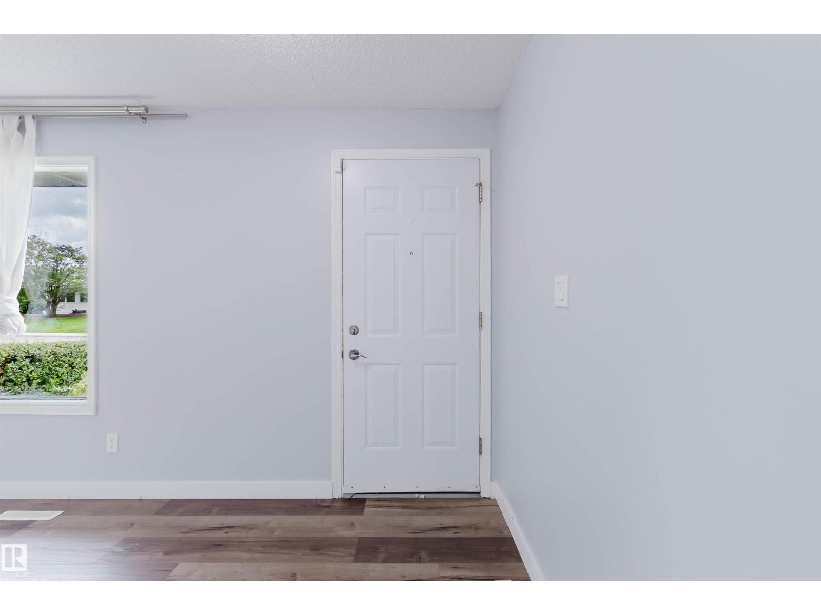 11420 46 Av Nw, Edmonton, Alberta  T6H 0A5 - Photo 4 - E4503807