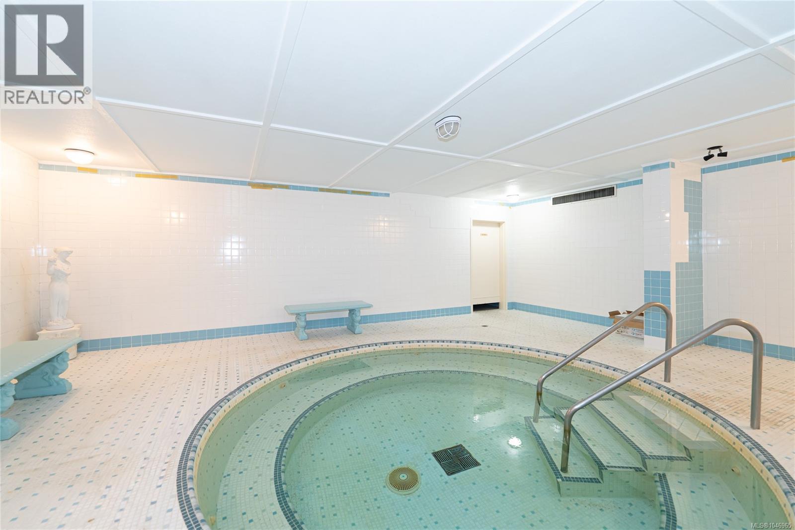 414 964 Heywood Ave, Victoria, British Columbia  V8V 2Y5 - Photo 17 - 1046965