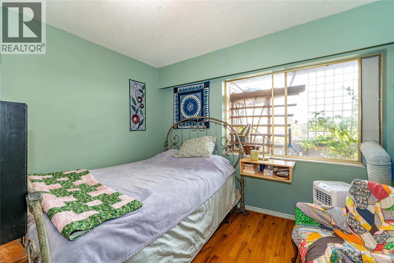 414 964 Heywood Ave, Victoria, British Columbia  V8V 2Y5 - Photo 9 - 1046965