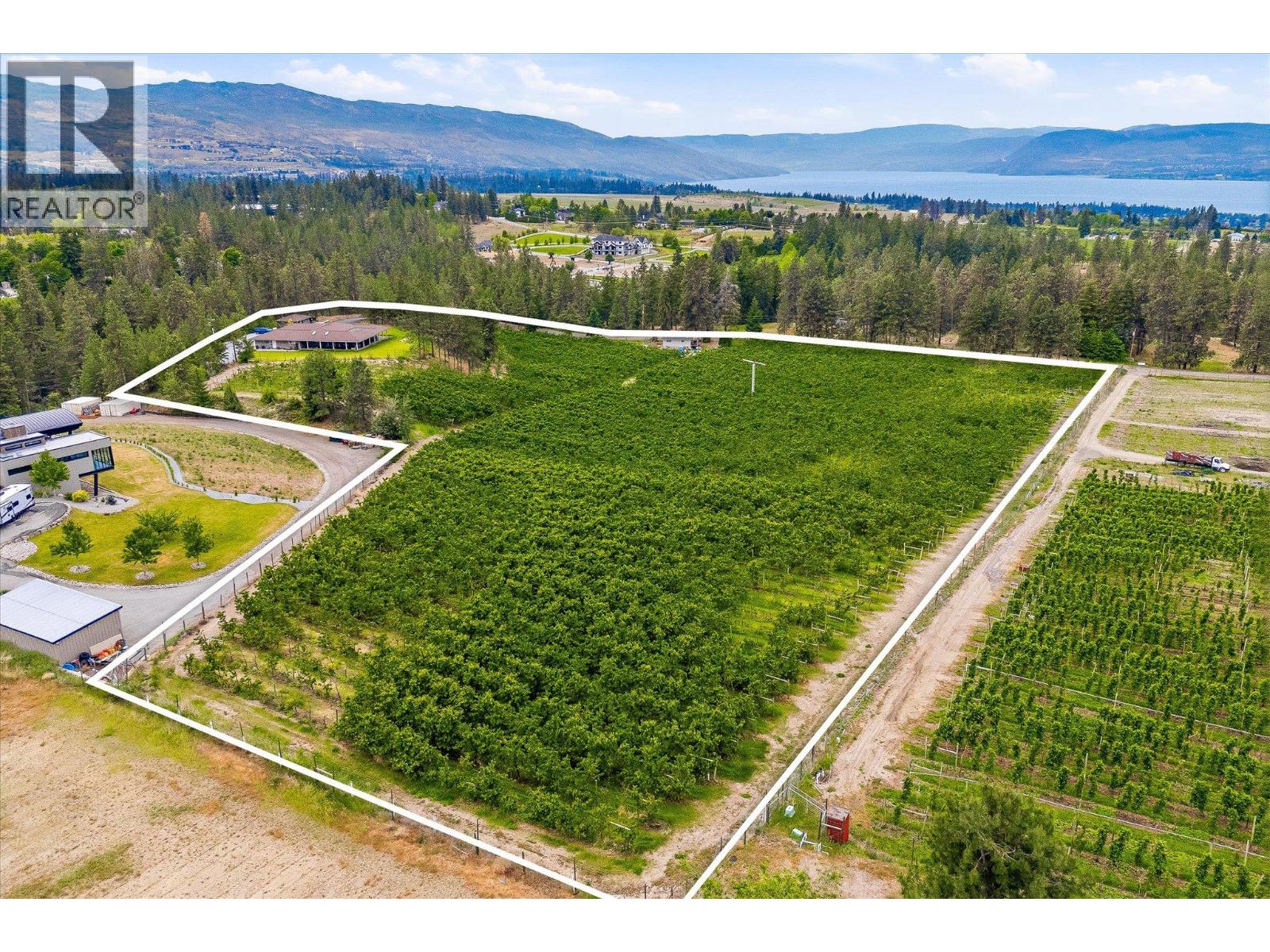 4235 Todd Road, Kelowna, British Columbia  V1W 4B8 - Photo 2 - 10389150