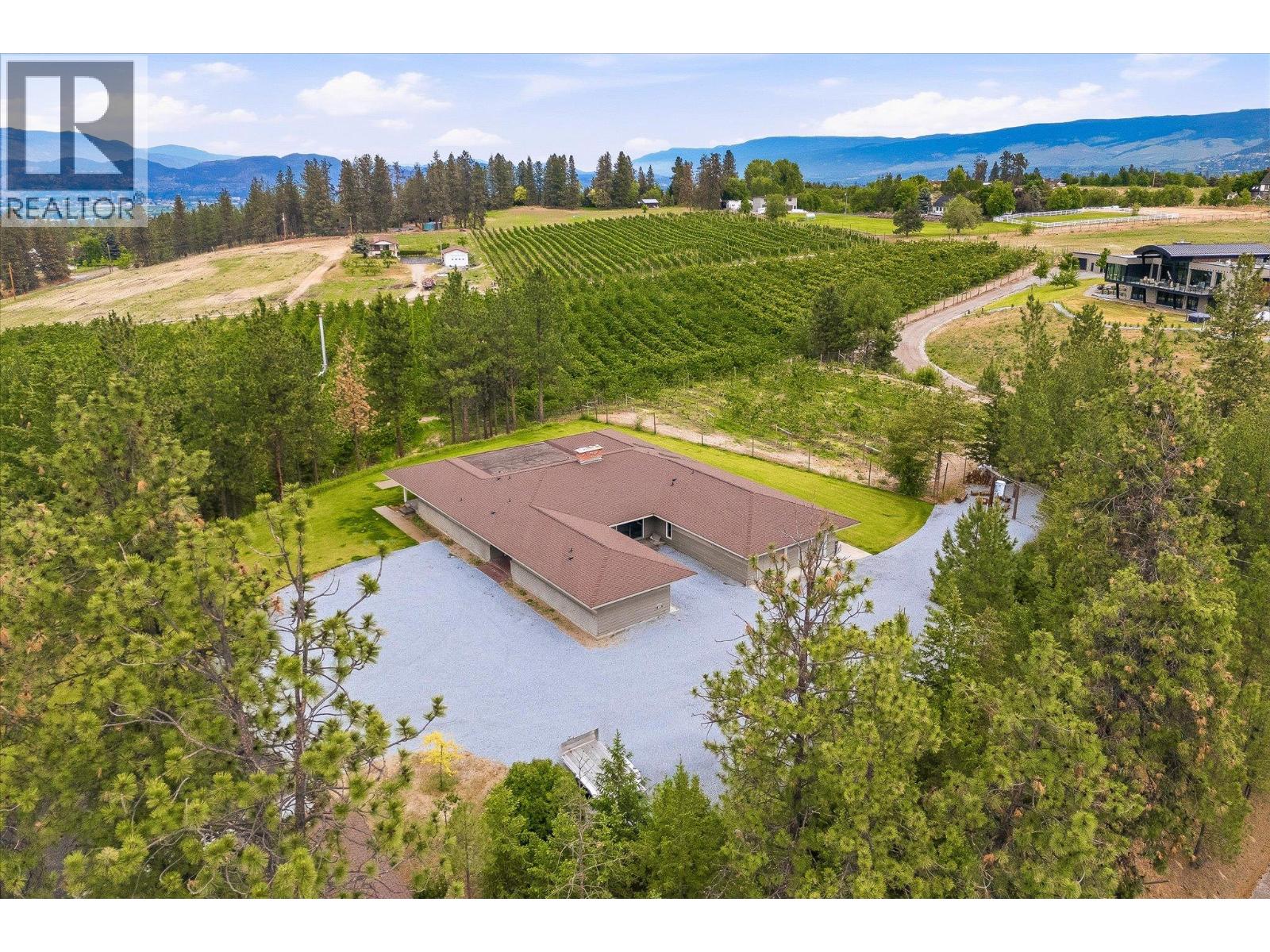 4235 Todd Road, Kelowna, British Columbia  V1W 4B8 - Photo 8 - 10389150