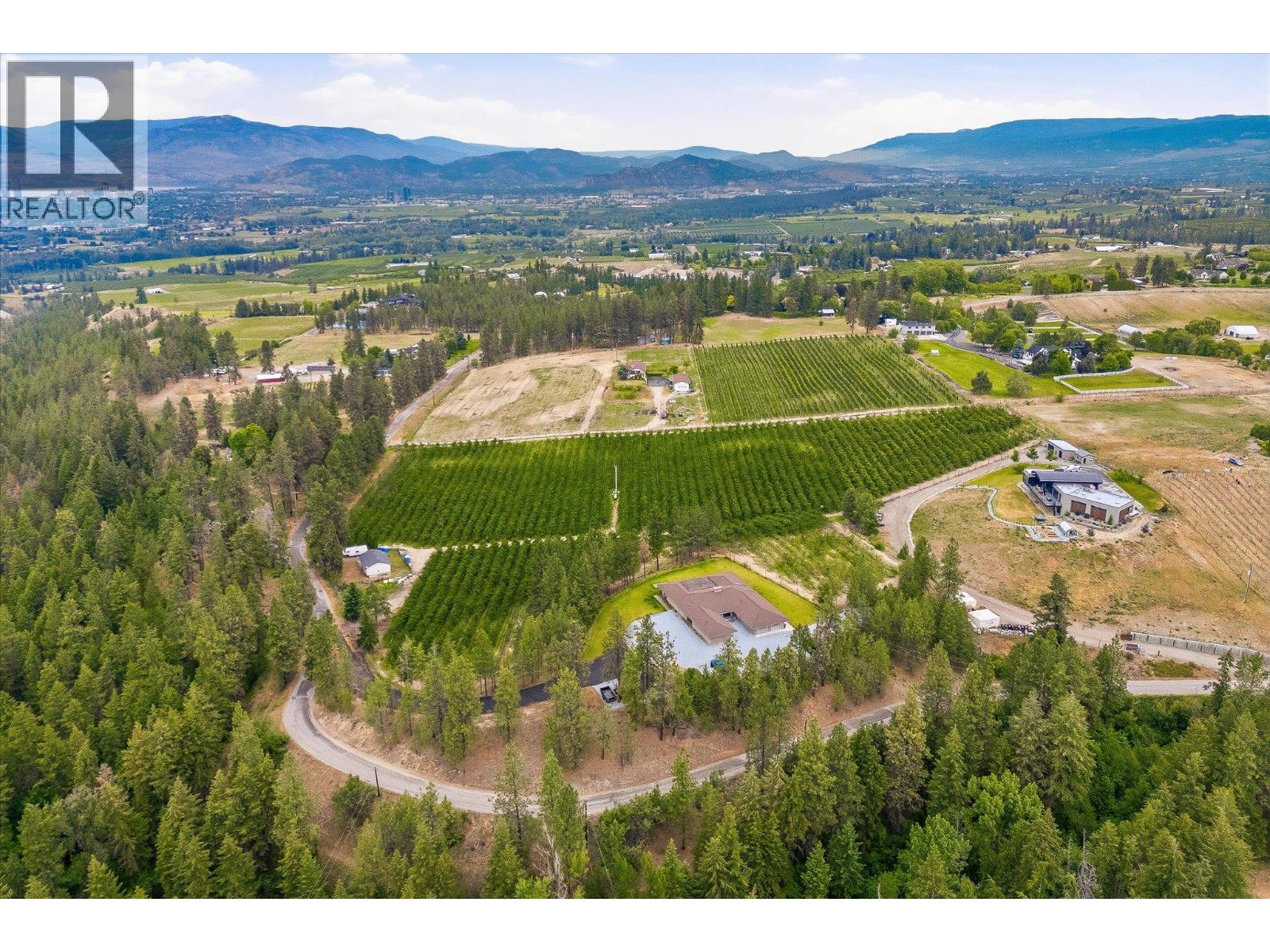 4235 Todd Road, Kelowna, British Columbia  V1W 4B8 - Photo 5 - 10389150