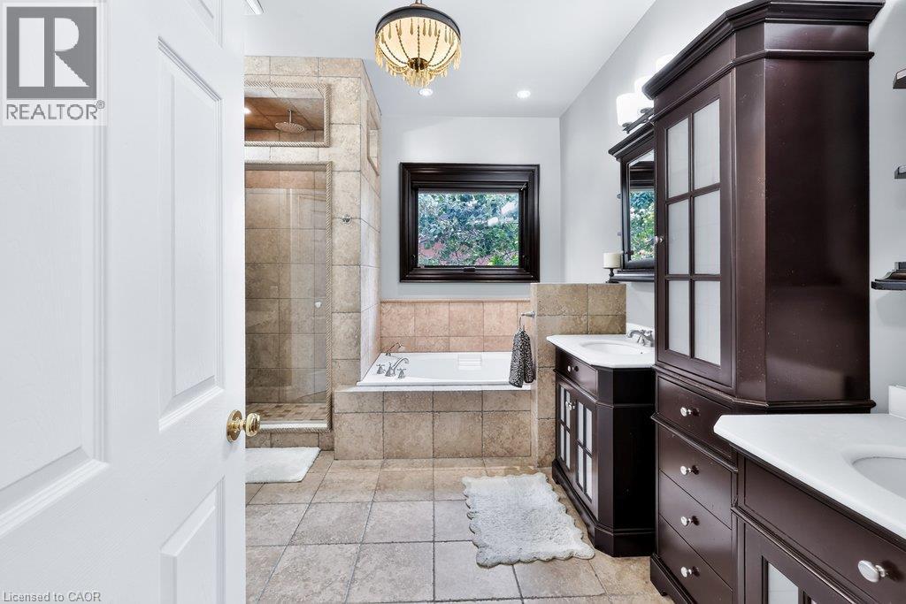 324 Oakridge Court, Oakville, Ontario  L6H 5T9 - Photo 26 - 40855885