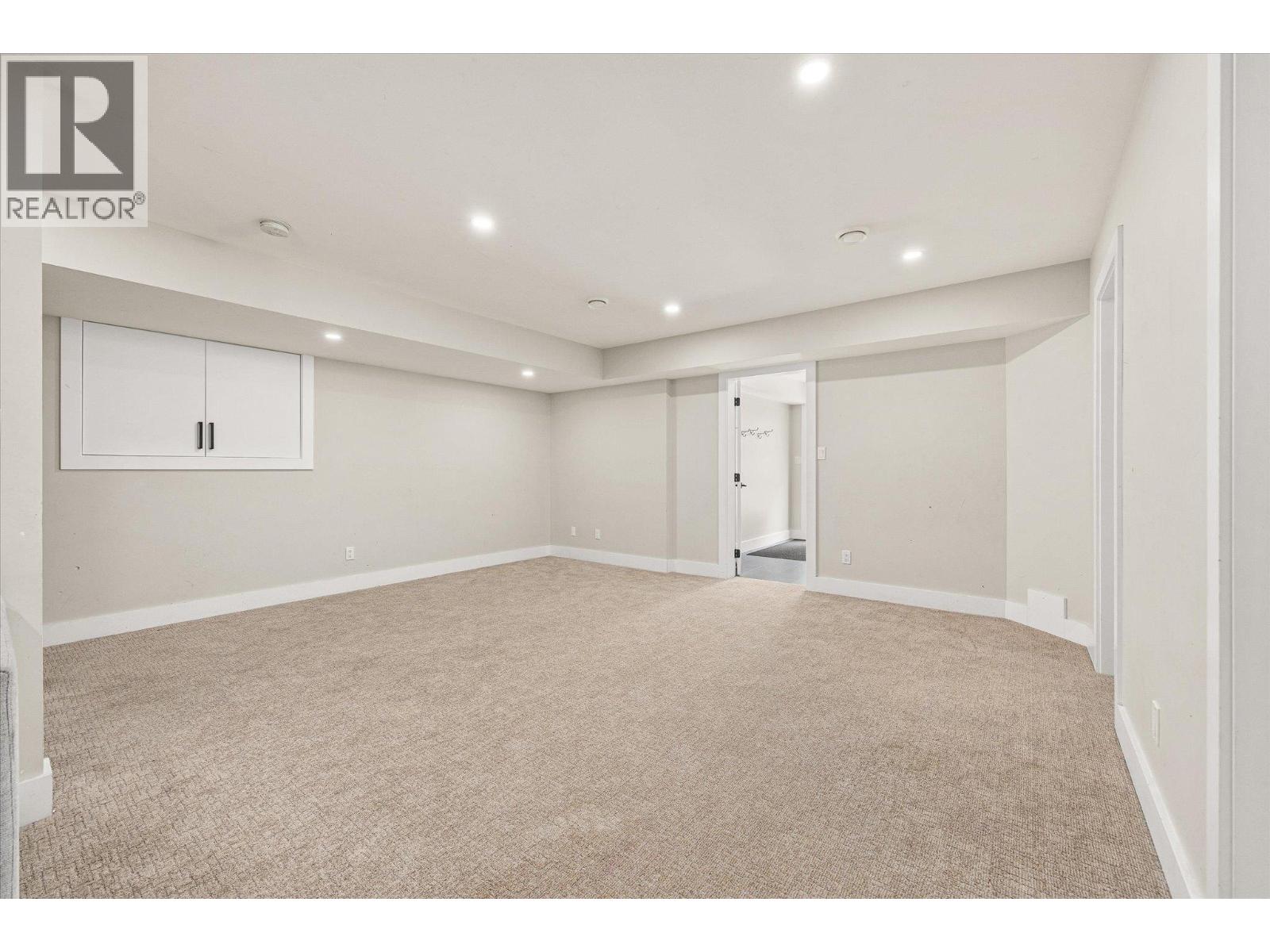 1055 Pearson Road, Penticton, British Columbia  V2A 8T9 - Photo 33 - 10390881