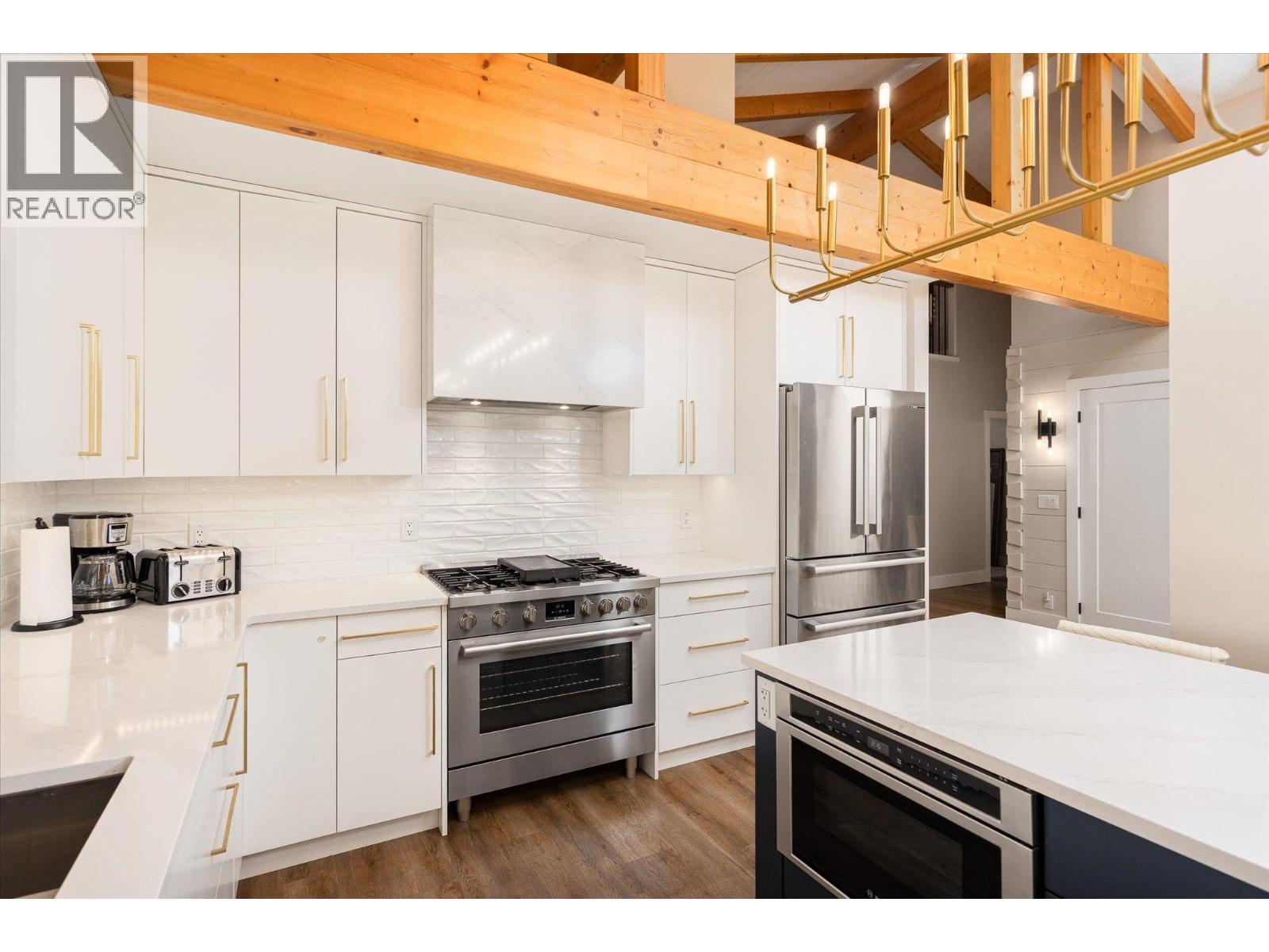 1055 Pearson Road, Penticton, British Columbia  V2A 8T9 - Photo 11 - 10390881