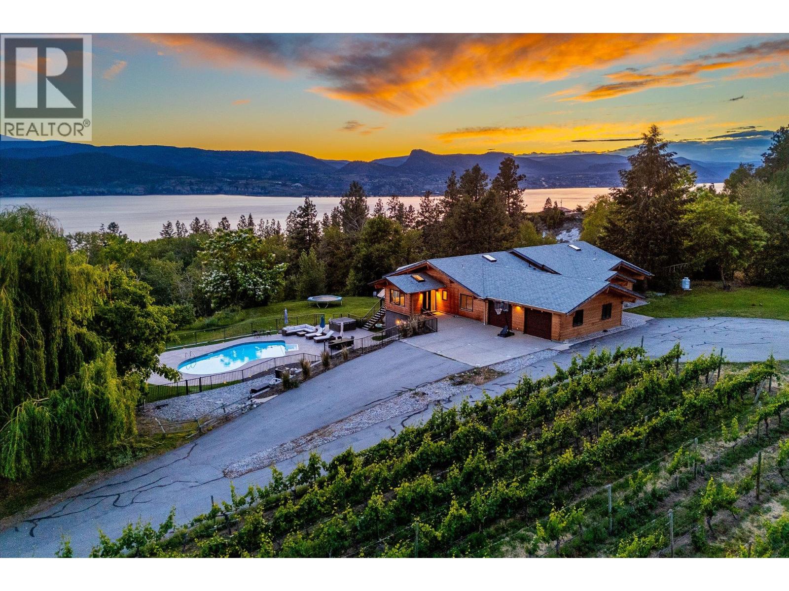 1055 Pearson Road, Penticton, British Columbia  V2A 8T9 - Photo 3 - 10390881