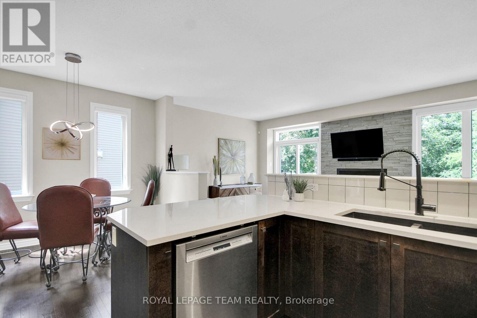 436 Stalwart Crescent, Ottawa, Ontario  K1T 0H2 - Photo 11 - X13676886