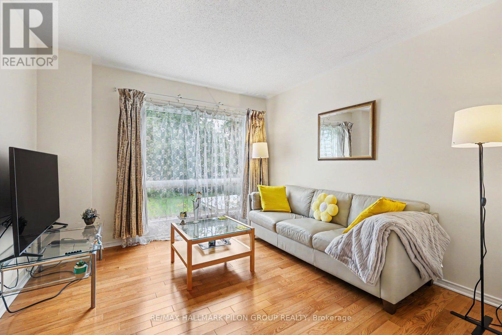 48 Jackman Terrace, Ottawa, Ontario  K2L 4E1 - Photo 3 - X13677048