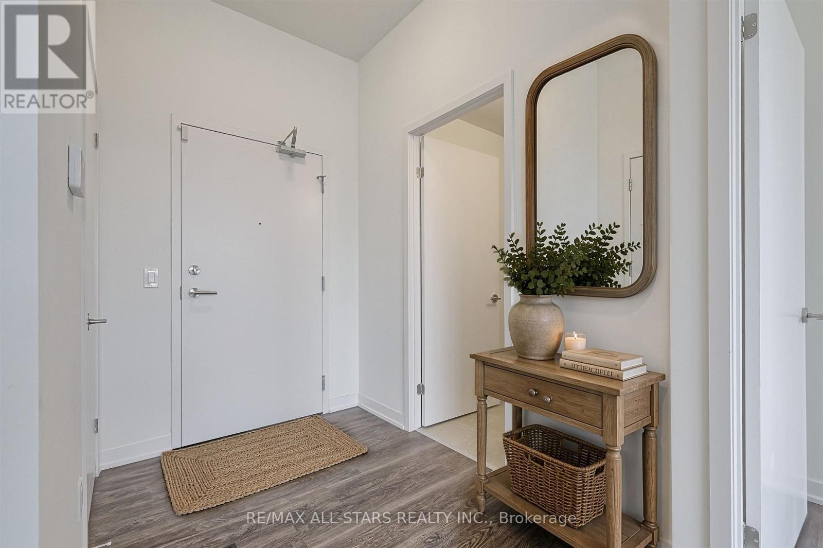 124 - 2 David Eyer Road, Richmond Hill, Ontario  L4S 0N6 - Photo 4 - N13676908