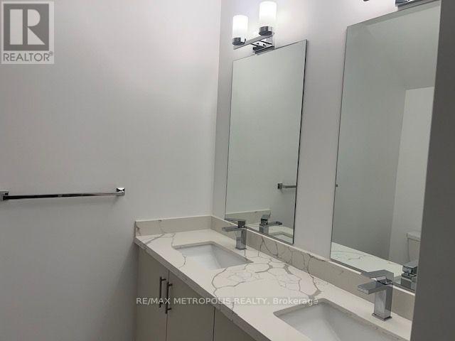 17 Vern Robertson Gate, Uxbridge, Ontario L9P 0R9 - Photo 6 - N13676994