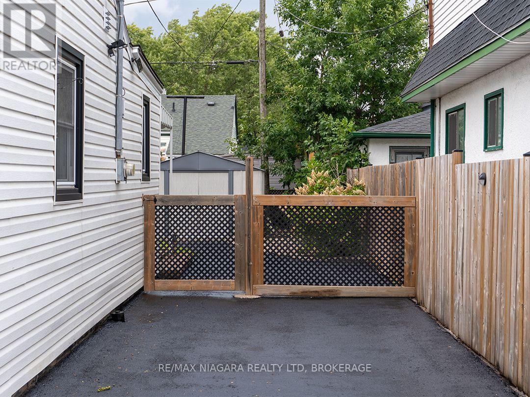 406 Dieppe Street, Welland, Ontario  L3B 4V4 - Photo 17 - X13676874