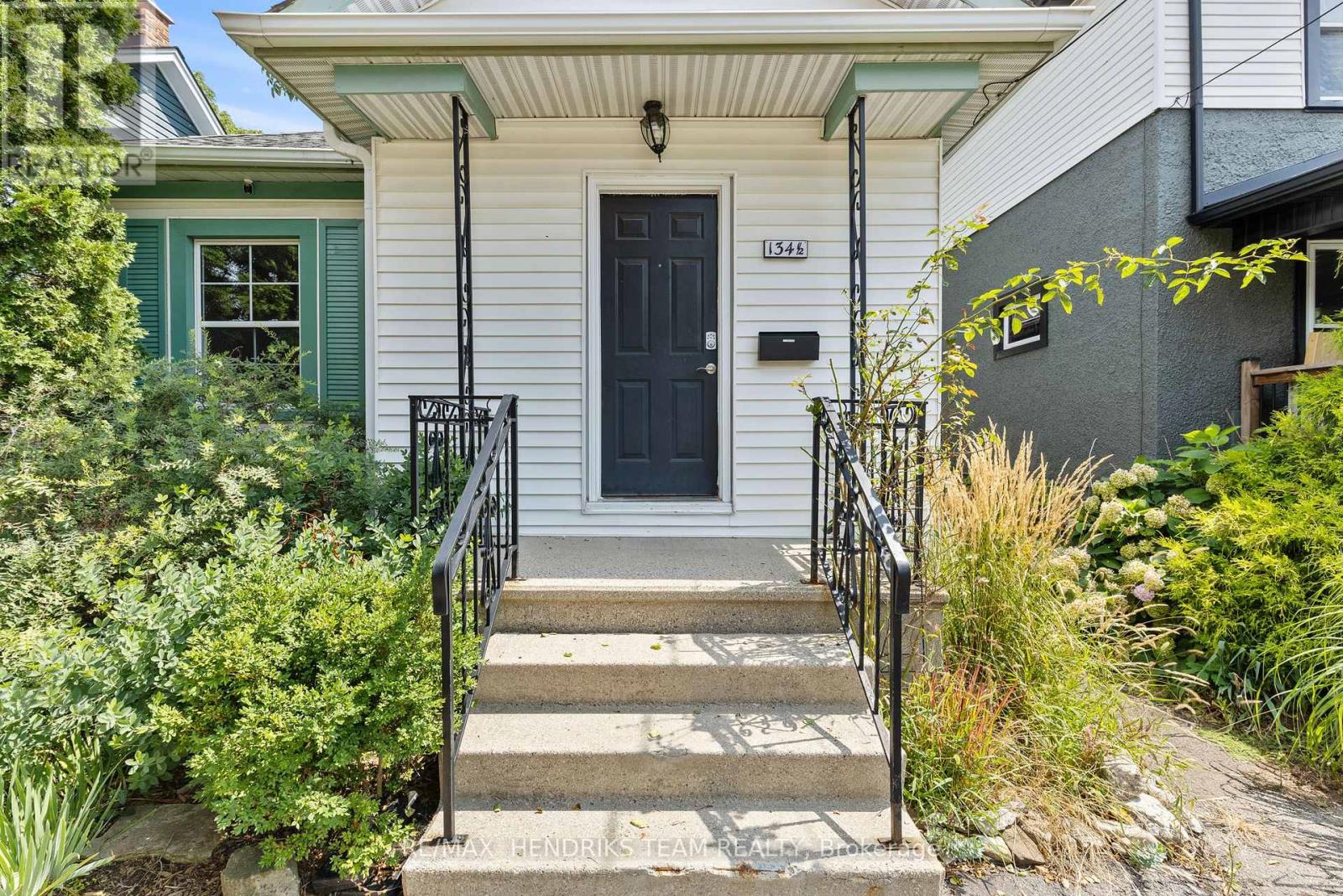 134 1/2 York Street, St. Catharines, Ontario  L2R 6E7 - Photo 2 - X13676896